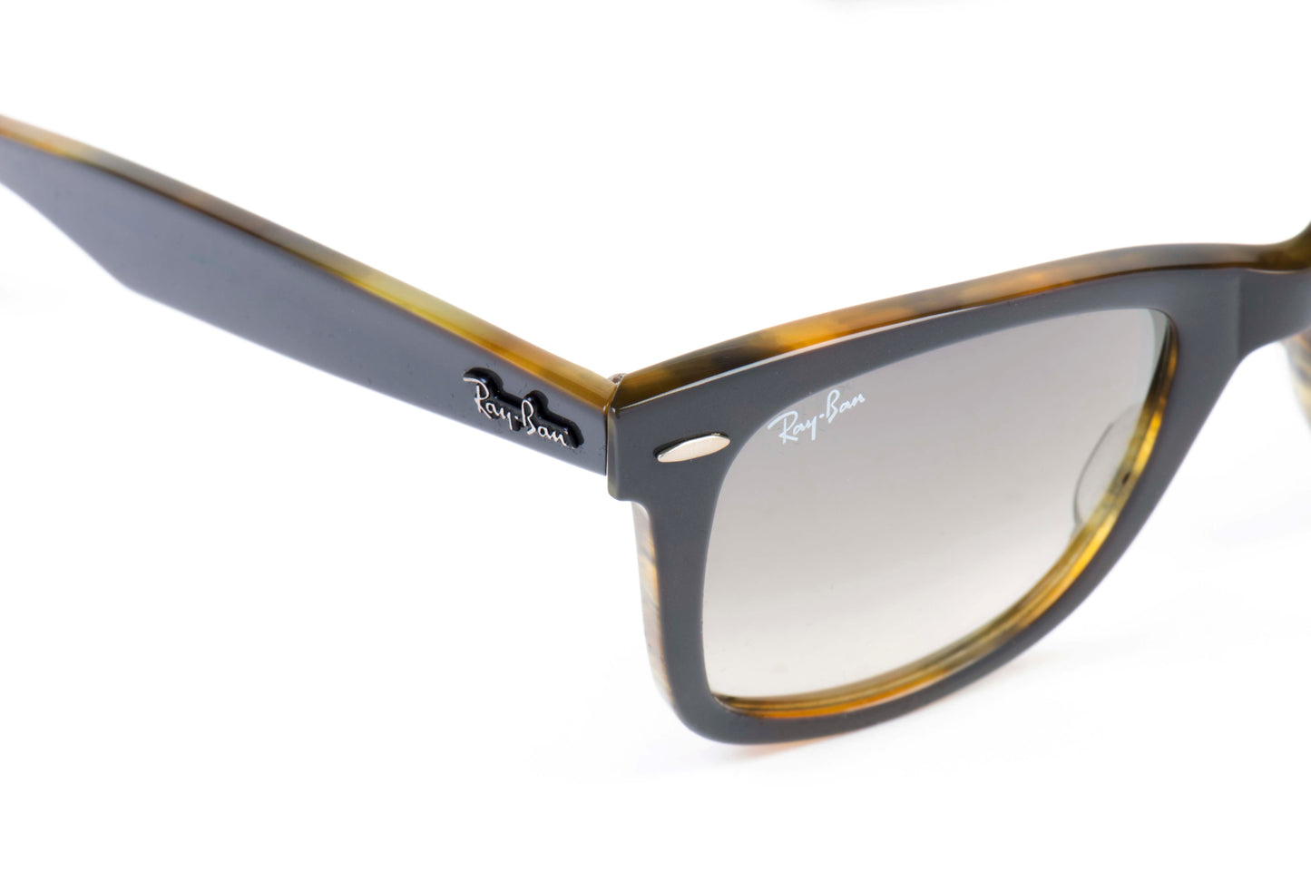 Ray-Ban Wayfarer Sunglasses RB2140 1056/32