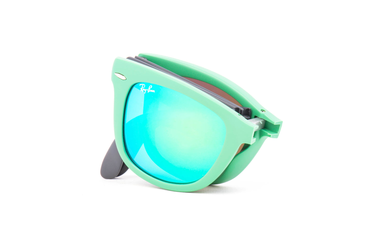 Ray-Ban Wayfarer Sunglasses RB4105 6021/19