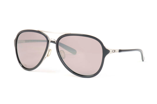 Oakley Kickback Sunglasses OO 4102 04